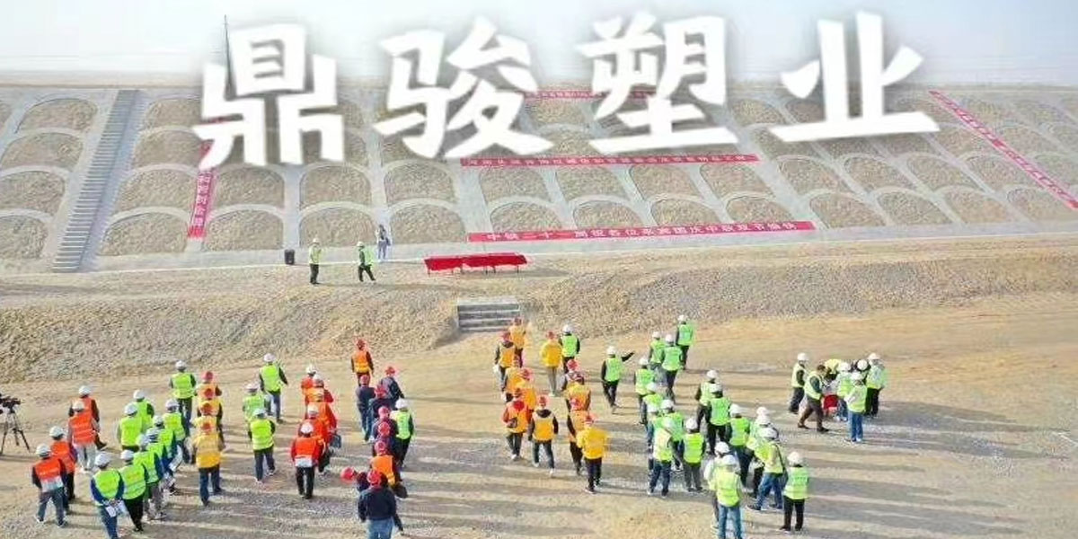 新疆和若鐵路工程-鼎駿塑業(yè)拱形骨架模板合作案例